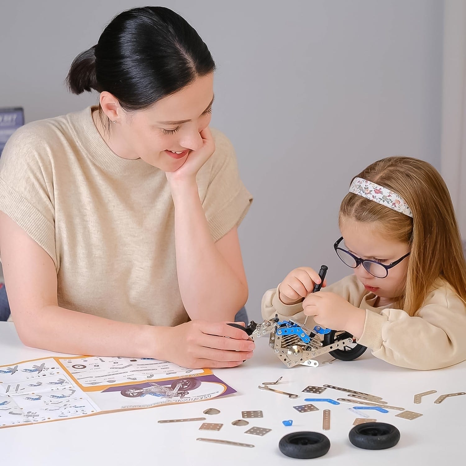 DIY Metal Cruiser Motorcycle Building Kit: Creative Engineering for Kids