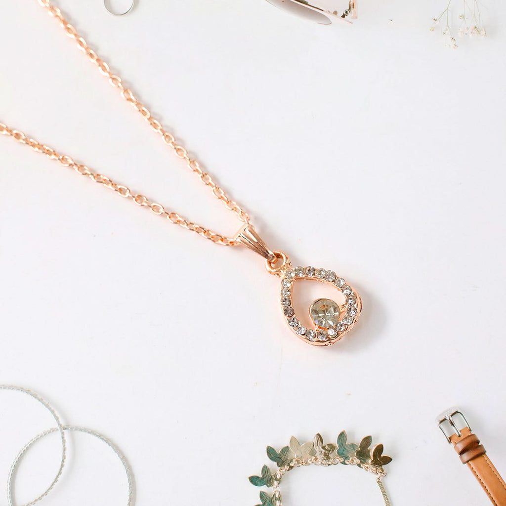 Elegant Gold Teardrop Pendant Necklace for Women - Shimmering Crystal Rhinestone Choker