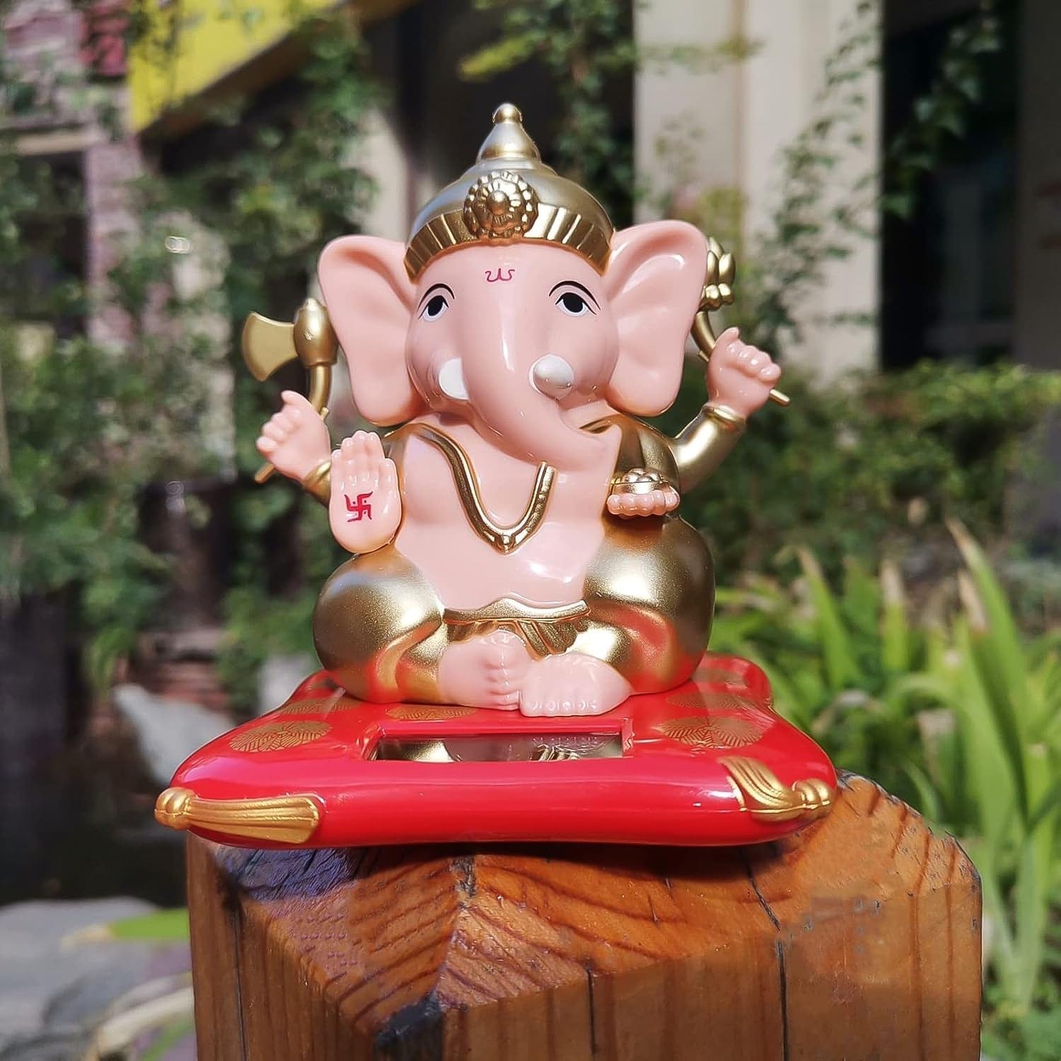Solar-Powered Dancing Ganesha Idol: Eco-Friendly Car Dashboard & Home Decor Showpiece